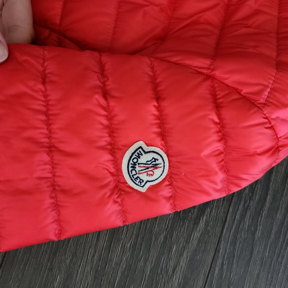 Moncler agate red jacket size 2 small medium - Picture 4 of 4